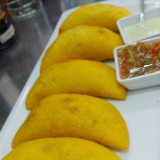 5 Empanadas de Pollo
