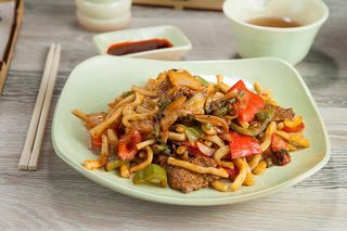 Цомян лагман                   