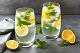 Jus De Citron À La Menthe