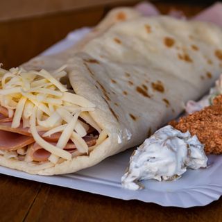 Sendvič sa pečenicom