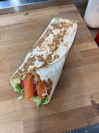 Рол з лососем