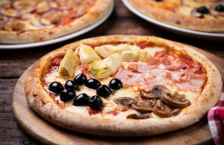 Pizza Quattro Stacione