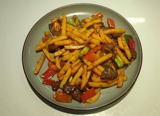 Фри с мясом (300 г)