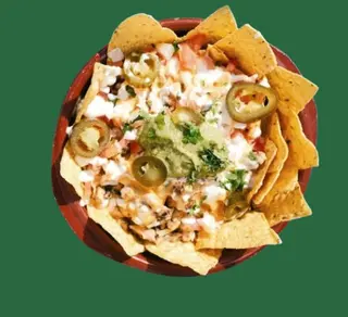 Nachos de cochino ( 1 ración)