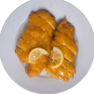 Pollo Con Salsa Limón