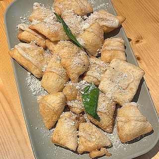 Scazzuoppoli Cacio & Pepe