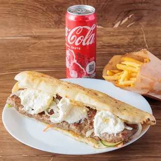 Banjalučki šiš sa kajmakom 180g + pomfrit 125g + Coca-Cola 0.33l