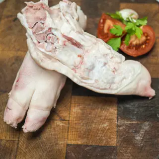 Pie De Cerdo Partido