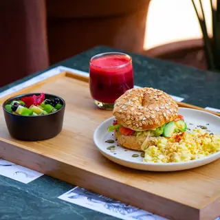 Bagel Breakfast