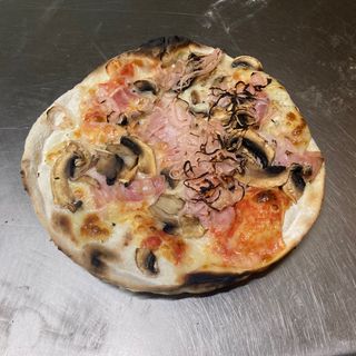Pizza Milano (30 cm.)