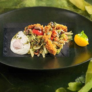 Италианска салата с хрупкаво пиле (350г)