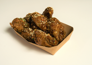 Panirana pileća krilca u slatko - ljutom sosu