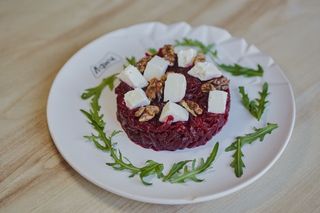 Салат Буряк, фета, горіх (180г)