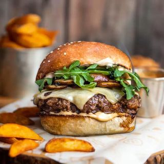 Meniu Burger Italian + Cartofi Prajiti