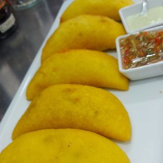 5 empanadas  Carne Mechada 