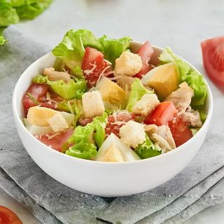 Салат Цезар (200г)