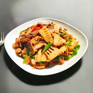 58. Ternera Con Bambú Y Setas Chinas