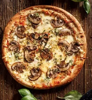 Pizza De Champiñones