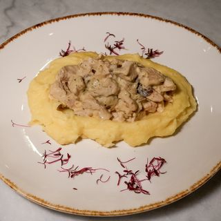 FRANGO COM MOLHO CREMOSO