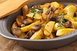 Картофель жареный с грибами
