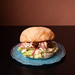 Hamburguesa De Cangrejo Concha Blanda En Tempura