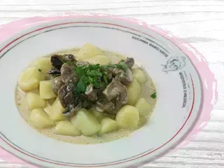 Kopytka w sosie