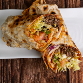 Lahmacun Enrollada de carne