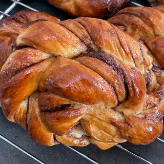 Cinnamon roll