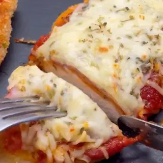 Milanesa de pollo a la Napolitana