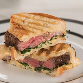 Grilled Beef & Dhania Sandwich