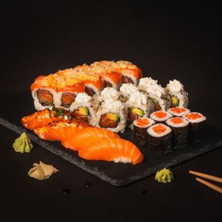 Go Salmon Box For Two