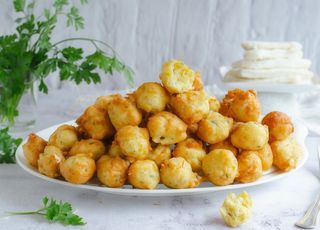 Buñuelos De Bacalao (Ración 10 Uds)