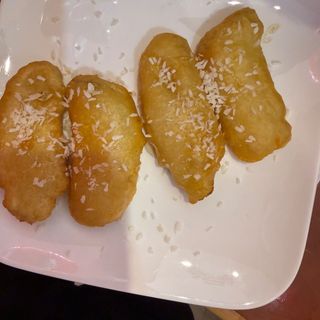 Banan w cieście kokosowym