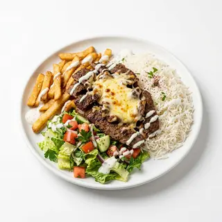 Plato Kebap De La Casa Con Carne De Cordero Y Queso