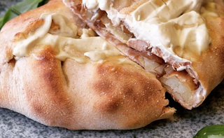 Calzone super hot dog