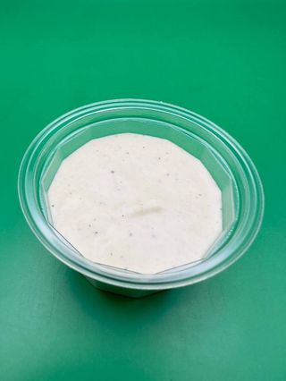 Соус лагідний з хріном (50г)