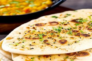 Garlic naan