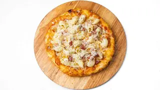 Mac&Cheese and bacon pizza 24 cm