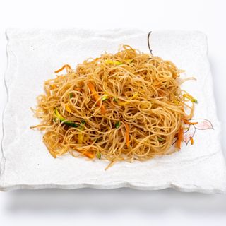 103. Spaghetti di riso con verdure