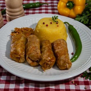 Sarmale de post cu mamaliga