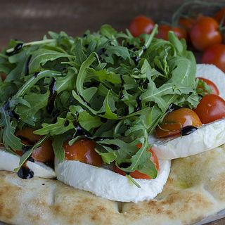 Focaccia con rucola