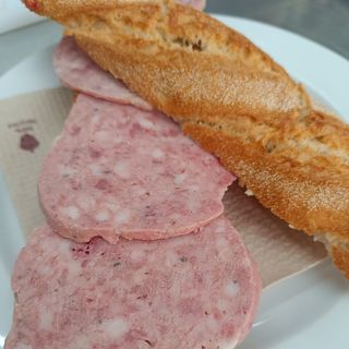 Bull blanc o negre / Butifarra blanca o negra 