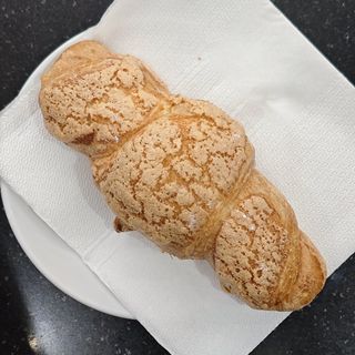 Cornetto crema mandorlato