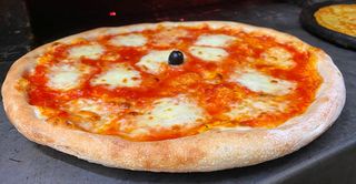 3 Pizze Margherita con Coca-Cola grande