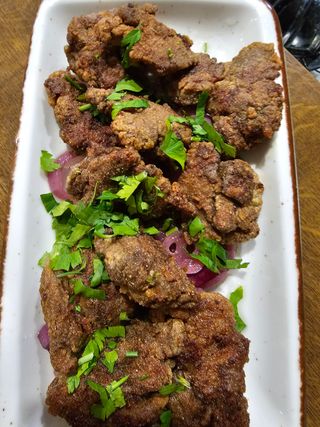 Пилешки дробчета с маринован лук (300г)