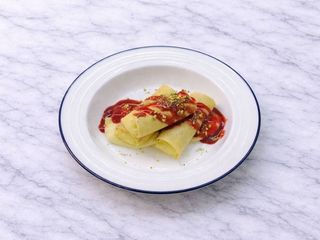 Млинці творожні з малиновим кьюлі (170g)