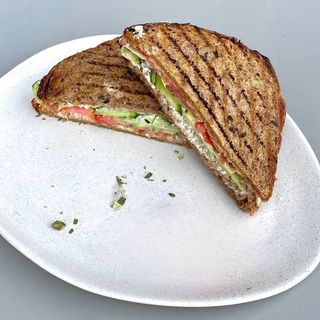 Сендвіч з лососем