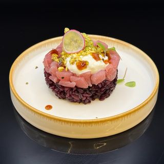 119. Chirashi tuna