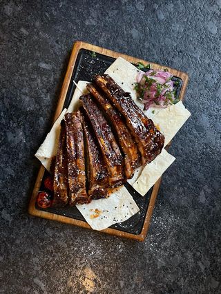 ღორის ნეკნები სოუსით სვითჩილი 0.500