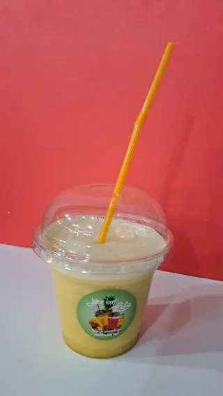 Hladno prešani sok ananas
